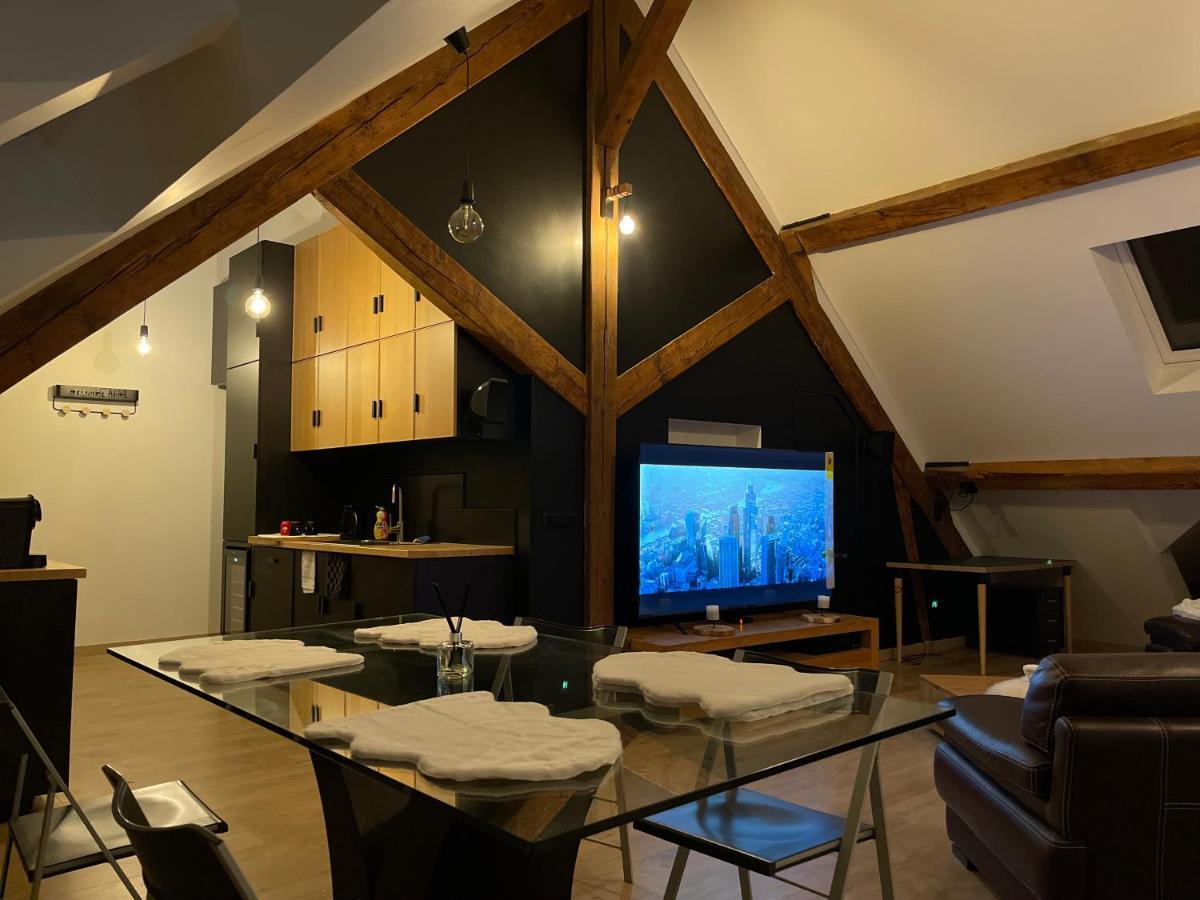 Appartamento Loft Sous Combles Aubergenville Esterno foto