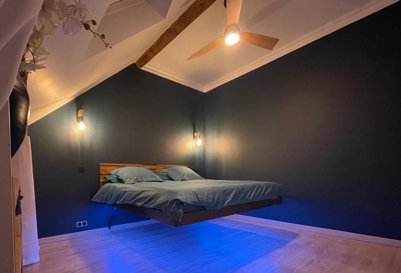 Appartamento Loft Sous Combles Aubergenville Esterno foto