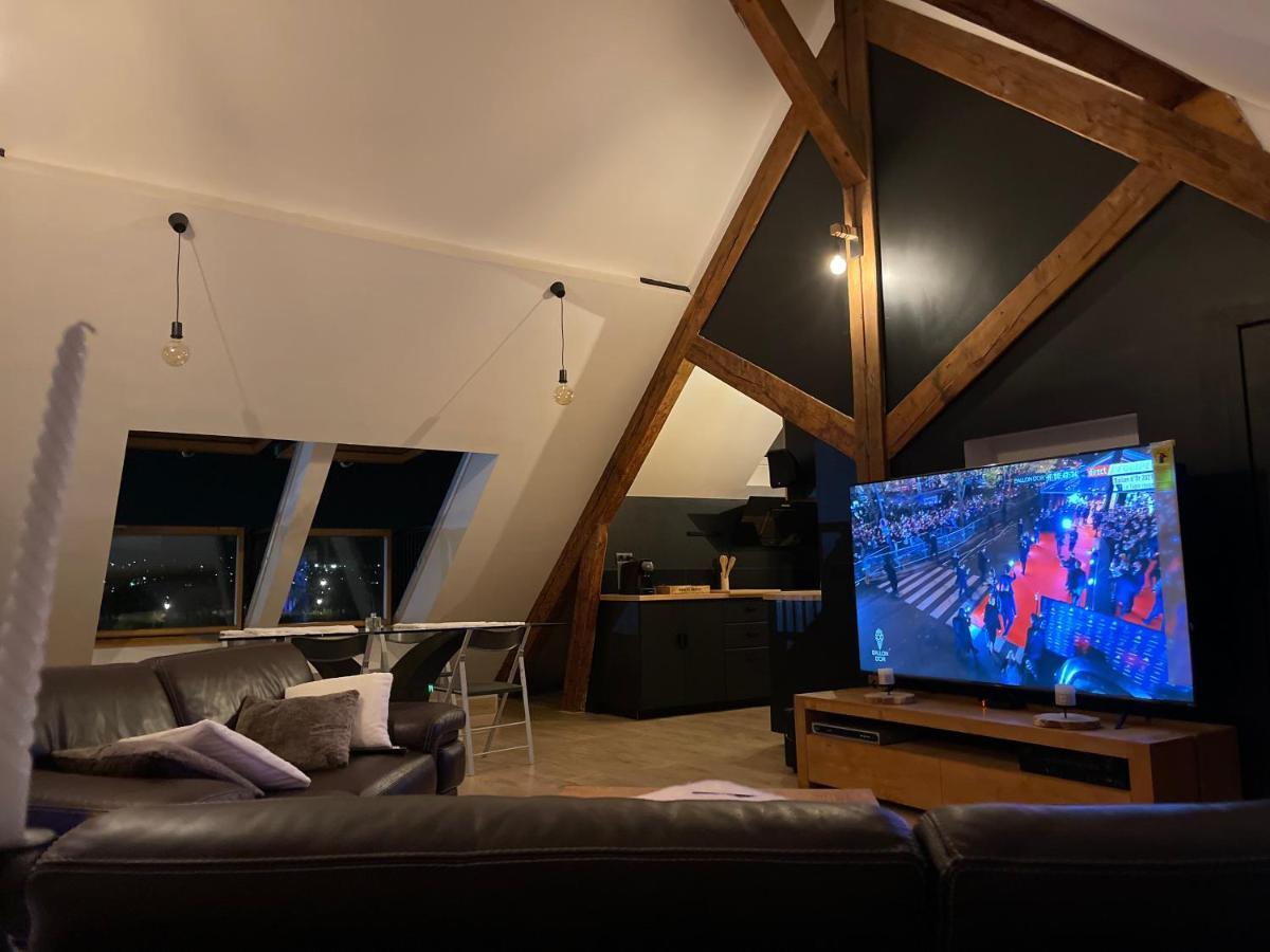 Appartamento Loft Sous Combles Aubergenville Esterno foto